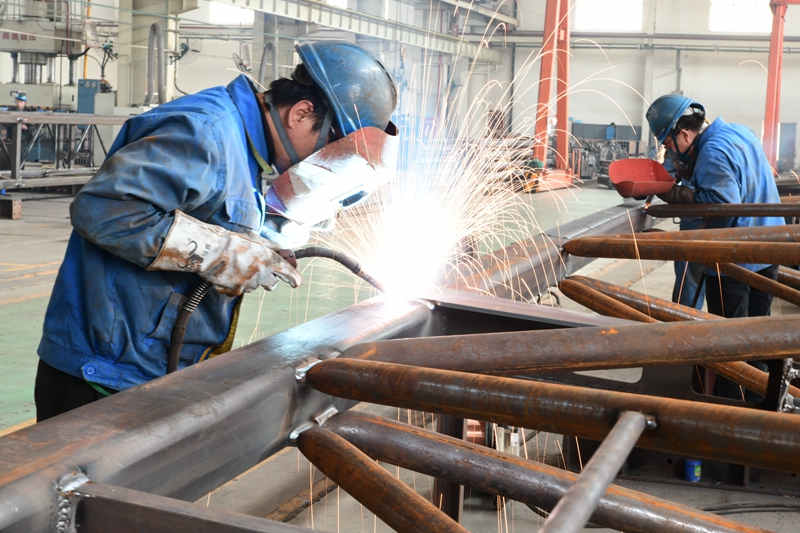 2021年5月七，陜建機(jī)股份舉辦為期6個(gè)月的“學(xué)黨史建功‘十四五’ 開(kāi)新局奮進(jìn)新征程”為主題的勞動(dòng)競(jìng)賽1_副本.jpg